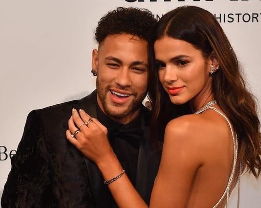 Football : the sentimental life tumultuous Neymar