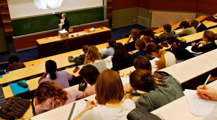 Studies of medicine : toward the end of the numerus clausus ?