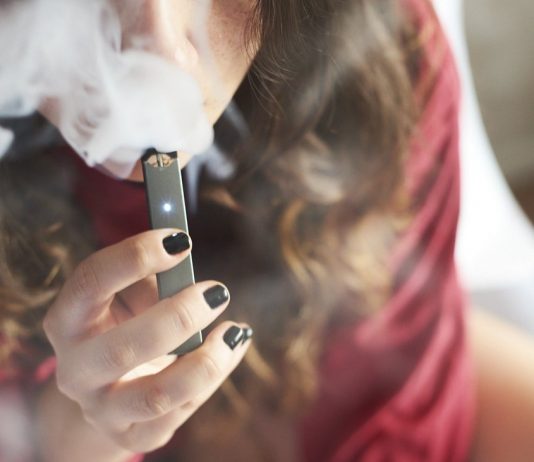 E-cigarettes: Is Juulen the new Smoking?