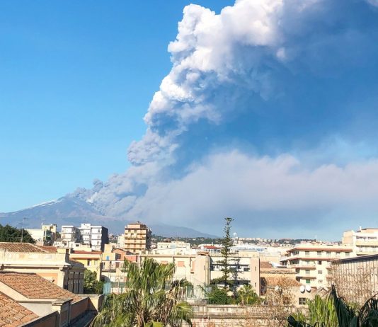 Etna: sign of a disaster