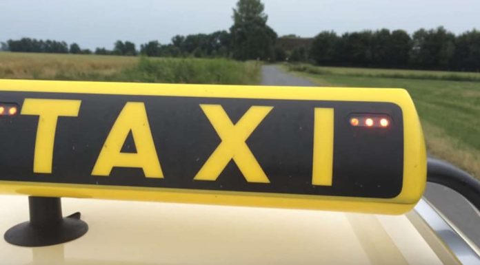 If this symbol appears on the Taxi, you should call the police immediately