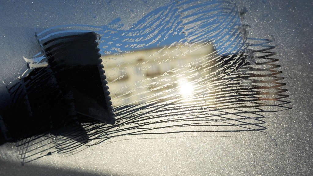 The car windshield from the insidefrozen With this simple Trick you