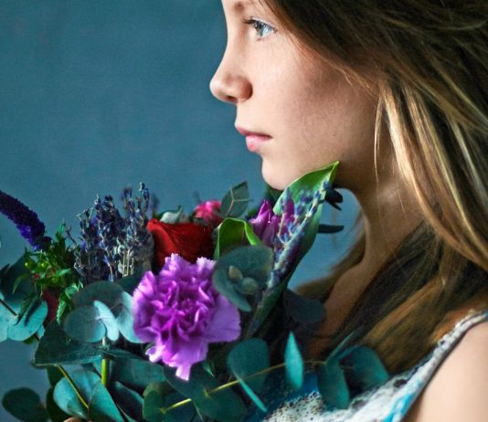 Valentine’s Day: Flower Power Powder