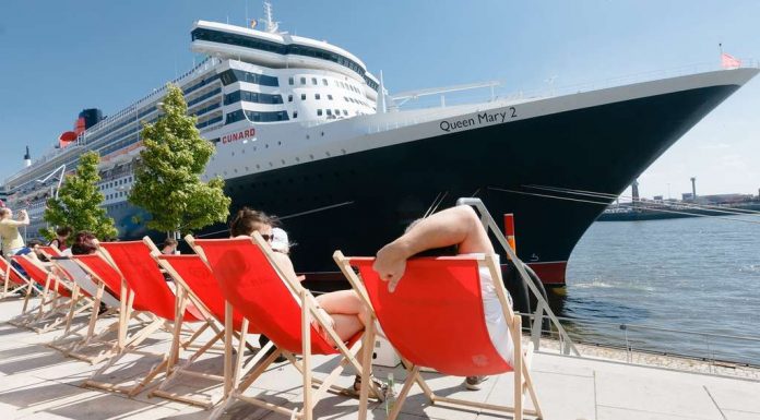 Who carries on a cruise this clothing, the face high fines and prison