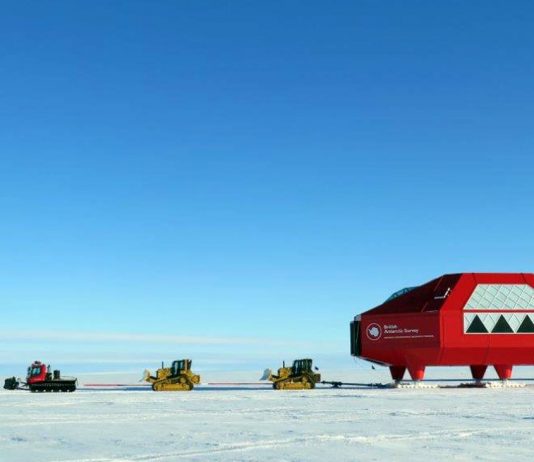 Antarctic research station out of fear of abbrechendem iceberg vacated