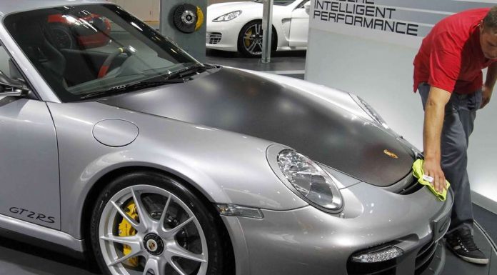 Ship with 2,000 cars going down! Luxury sports cars from Porsche are sinking in the sea