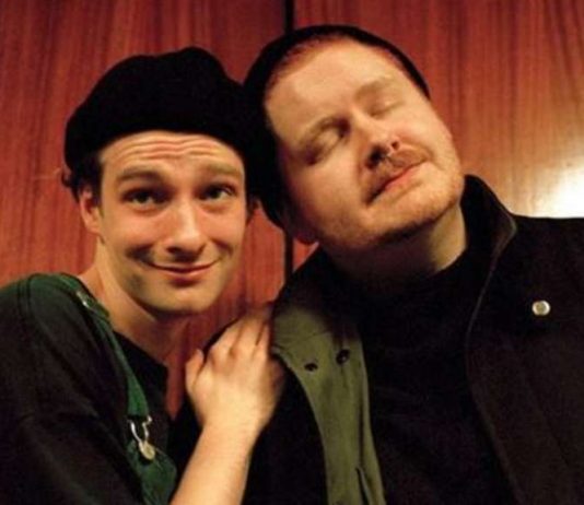 The whole Band dies in accident: “The world lay at your feet”