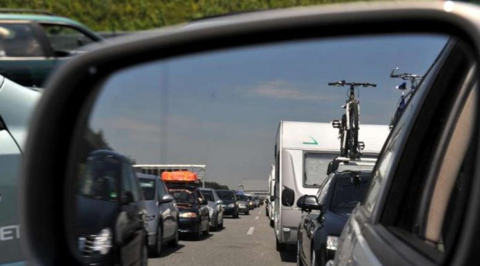 Only stable lashing straps for cargo on car roof