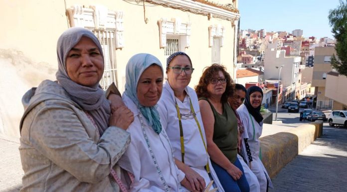 The Spanish fashion passes by a modest workshop of Melilla