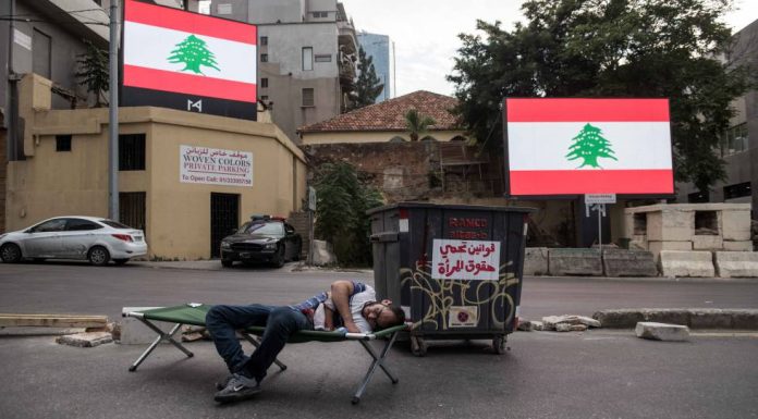 The lebanese, threaten to return to the streets if there are no substantial changes