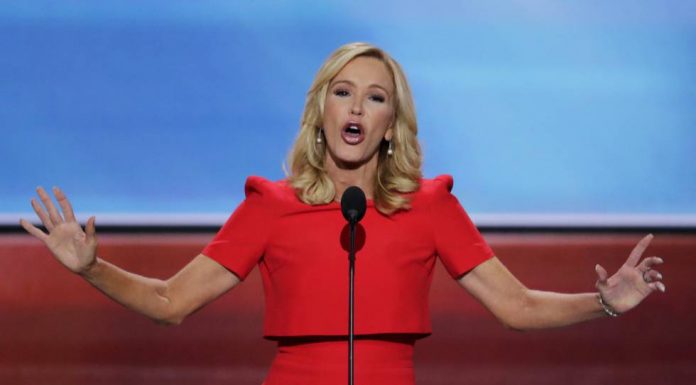 A lit telepredicadora in the White House