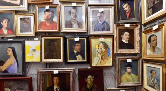 Journey to the sources of the selfi