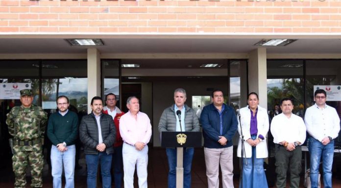 The questioned management of the minister of Defense raised the political tension in Colombia
