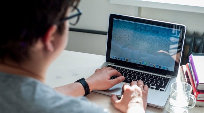 A man in China wrote in the social network that were infected with other coronaviruses