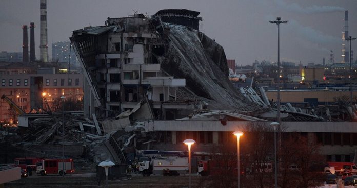 Bastrykin has sent forensic SK in place of the collapse of the complex in St. Petersburg