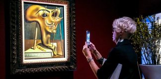 Exhibition of paintings by Salvador Dali has opened in Moscow