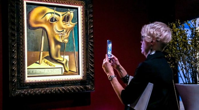 Exhibition of paintings by Salvador Dali has opened in Moscow
