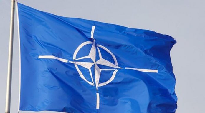 In the Bundestag, accused NATO of deceit, the Soviet Union under Gorbachev In the Bundestag, accused NATO of deceit, the Soviet Union under Gorbachev