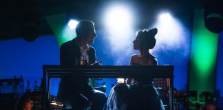 Muscovites are invited to the "First date" at the MDM Theatre