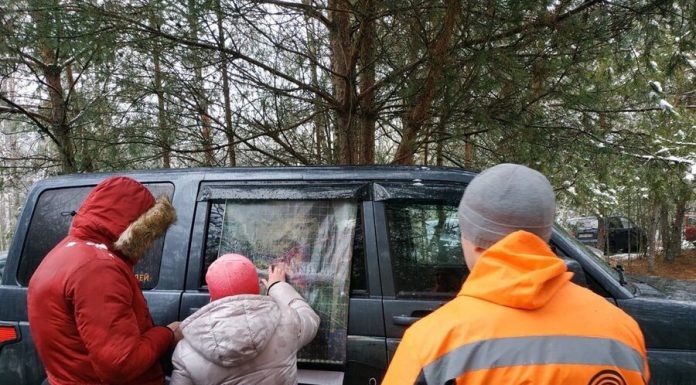 Relatives identified the shoes of a missing teenager near Smolensk Relatives identified the shoes of a missing teenager near Smolensk