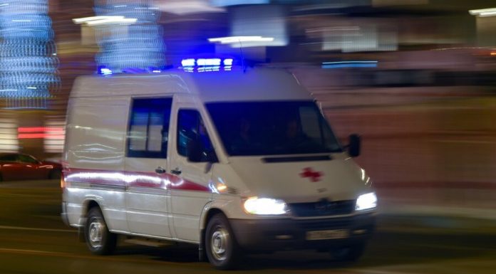 The car was hit by an adult and a child on Kutuzovsky Prospekt The car was hit by an adult and a child on Kutuzovsky Prospekt
