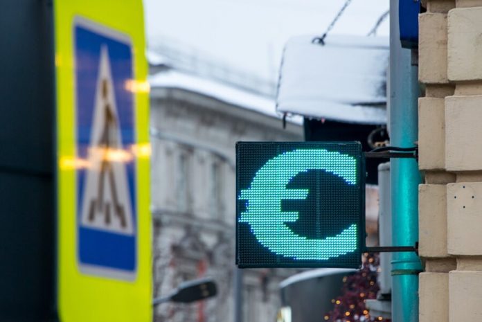 The Euro broke the mark of 70 rubles for the first time since December 16