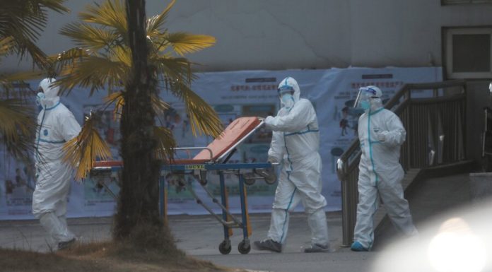 The number of people infected with coronavirus in China increased to 1975 people