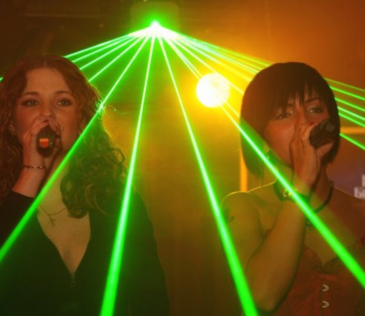 Track of the group "Tatu" have received platinum status in the UK