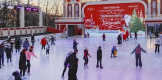 Work 12 rollers of the festival "Journey to Christmas" was extended until March 1