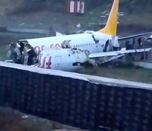 A passenger plane crashed at the airport in Istanbul A passenger plane crashed at the airport in Istanbul