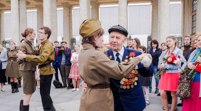 About 10 million people is expected at the may 9 events in the capital About 10 million people is expected at the may 9 events in the capital