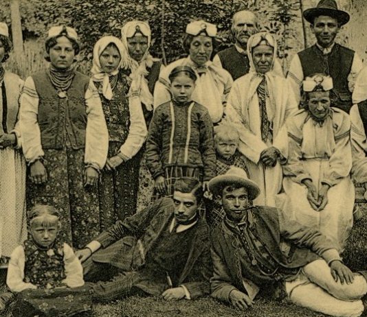 As Ukraine became an independent state after the collapse of the Russian Empire As Ukraine became an independent state after the collapse of the Russian Empire