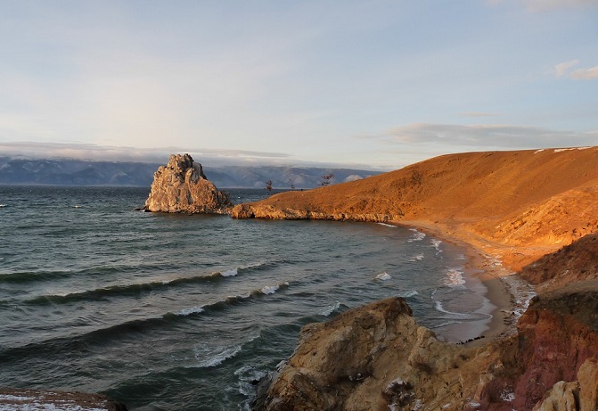 Baikal: the deepest mysteries of the deepest lake in the world