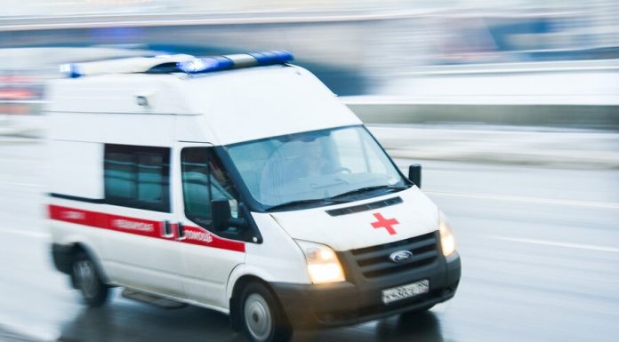 Car knocked down three people at the bus stop in Dolgoprudny
