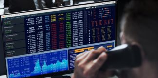 Chinese markets opened collapse 8 percent due to coronavirus