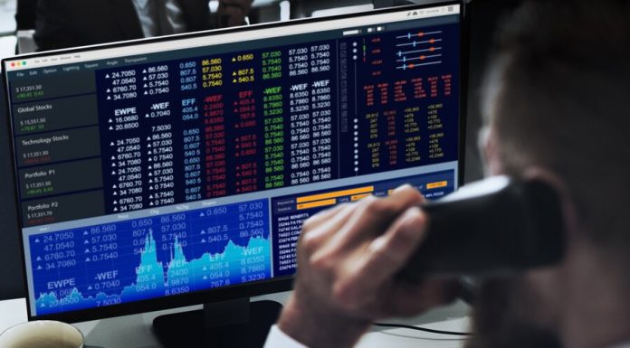 Chinese markets opened collapse 8 percent due to coronavirus