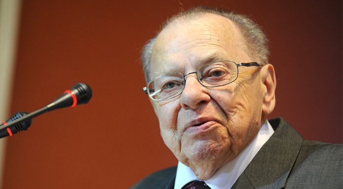 Died leading researcher of Novgorod Russia Valentin Yanin