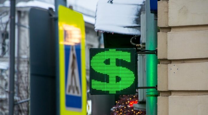 Dollar exchange rate exceeded 64 rubles for the first time since the beginning of December Dollar exchange rate exceeded 64 rubles for the first time since the beginning of December