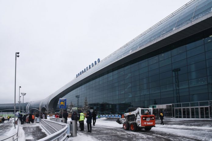 Flying to Simferopol the plane returned to Domodedovo at technician