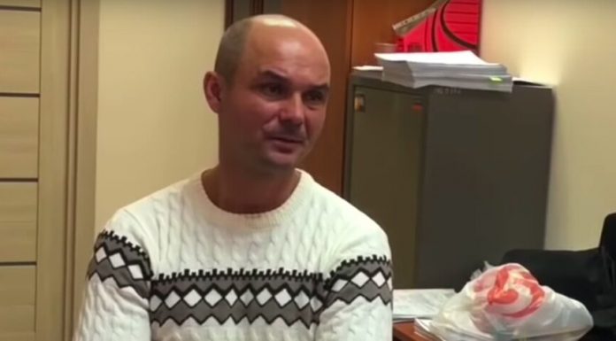 Grandma thrown in Sheremetyevo children received threats from their father