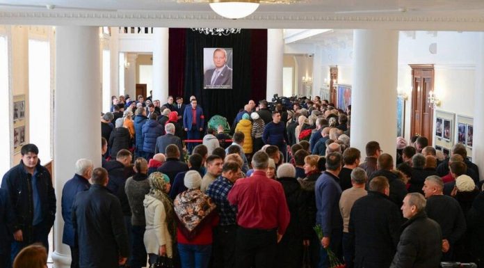 In Kazan say goodbye to those killed in hard landing helicopter Khairullin