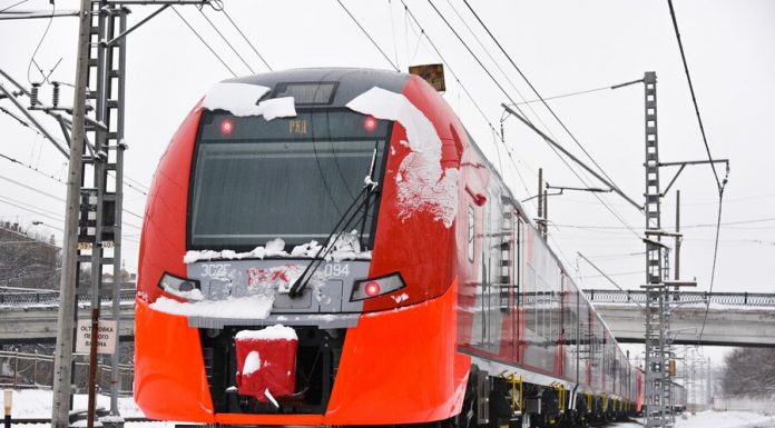 In the suburbs due to a failure stopped Sapsan In the suburbs due to a failure stopped Sapsan