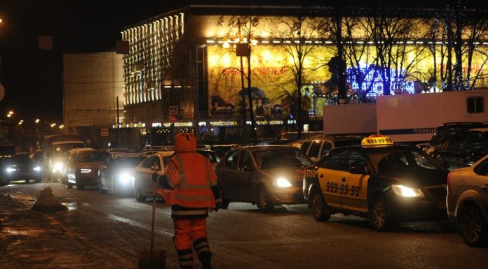 Metropolitan drivers urged to care of wind and ice