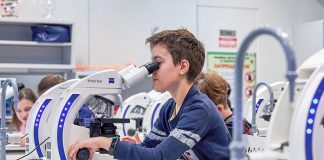 Metropolitan students will learn to space vacuum