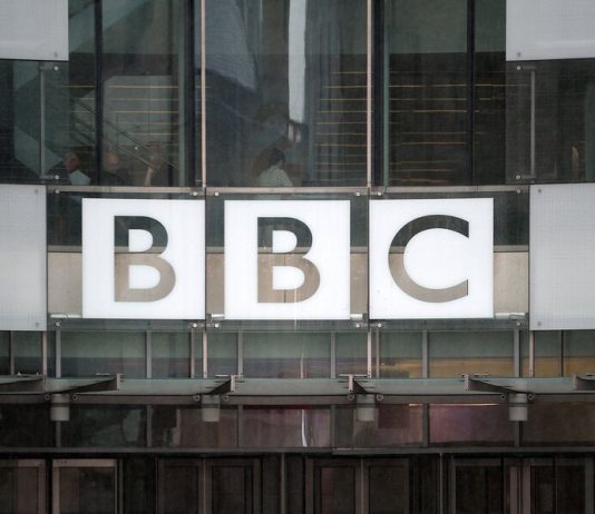 Murdoch's daughter can lead the BBC