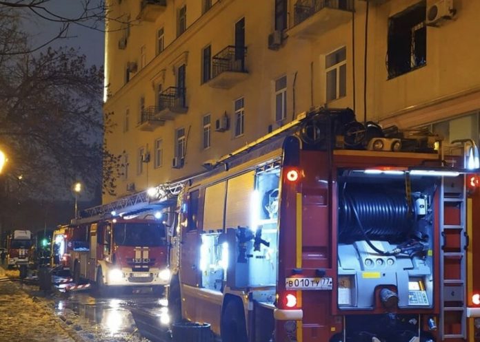 One person was injured in a fire at a residential building on Frunze embankment