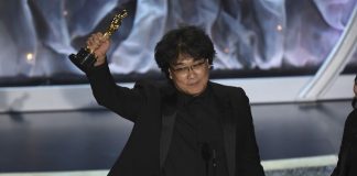 "Oscar" for best Director was awarded to Pont Zhong Ho