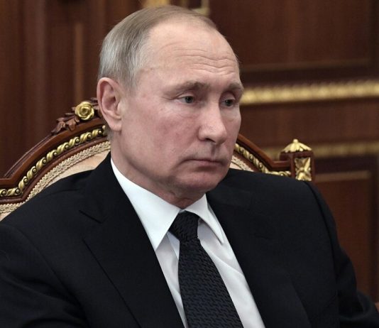 Putin has pardoned three Russians Putin has pardoned three Russians