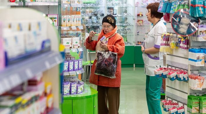 Putin instructed to take away the licenses of pharmacies, overprice due to coronavirus