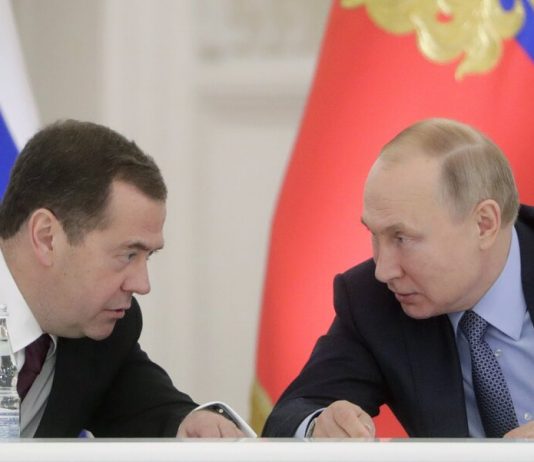 Putin said that in advance discussed with Medvedev the resignation of his government